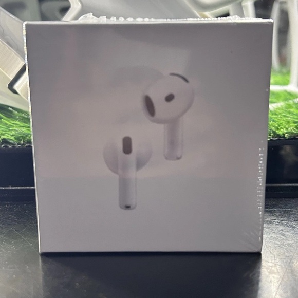 Apple AirPods 4th generation